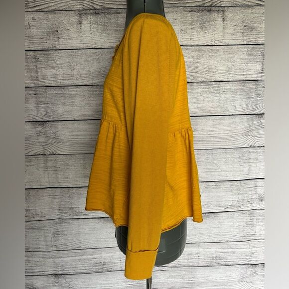 Umgee mustard yellow button up peplum blouse size small - Picture 8 of 11